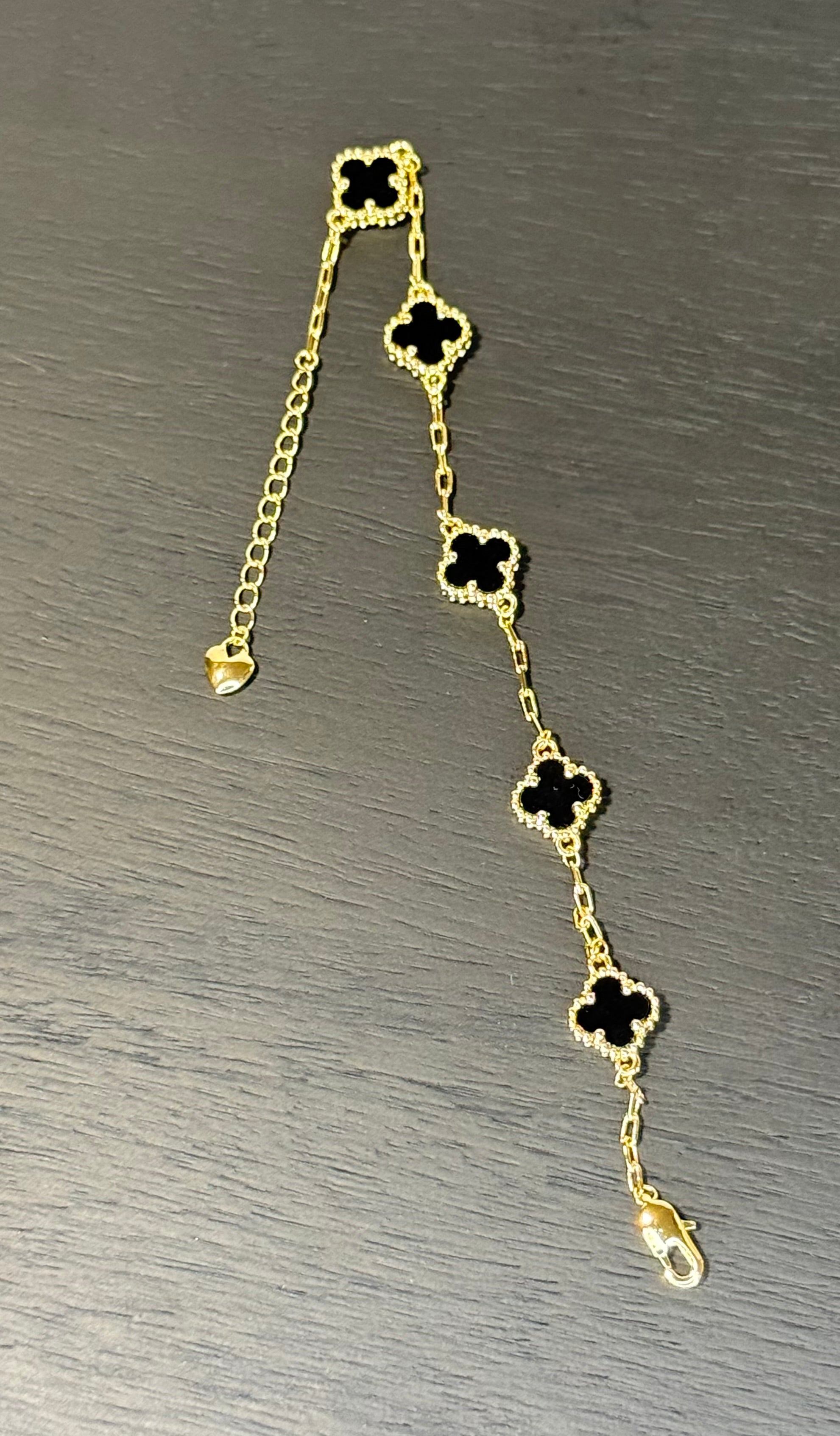 Mini flor oscura