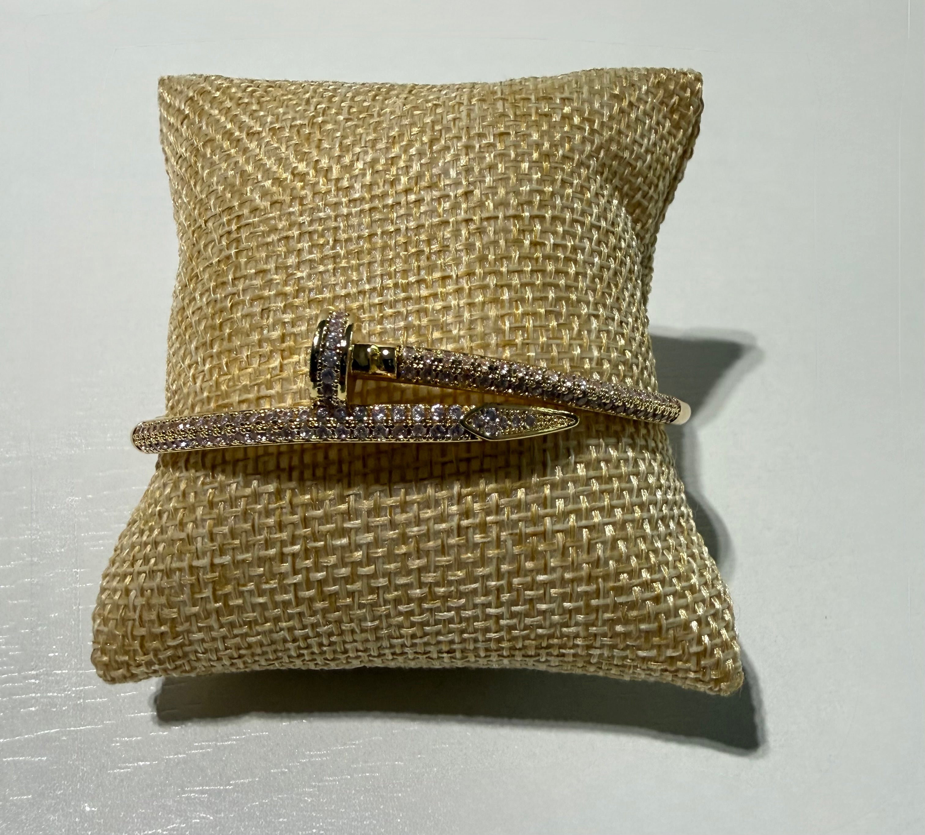 Pulsera clavo con  zirconia