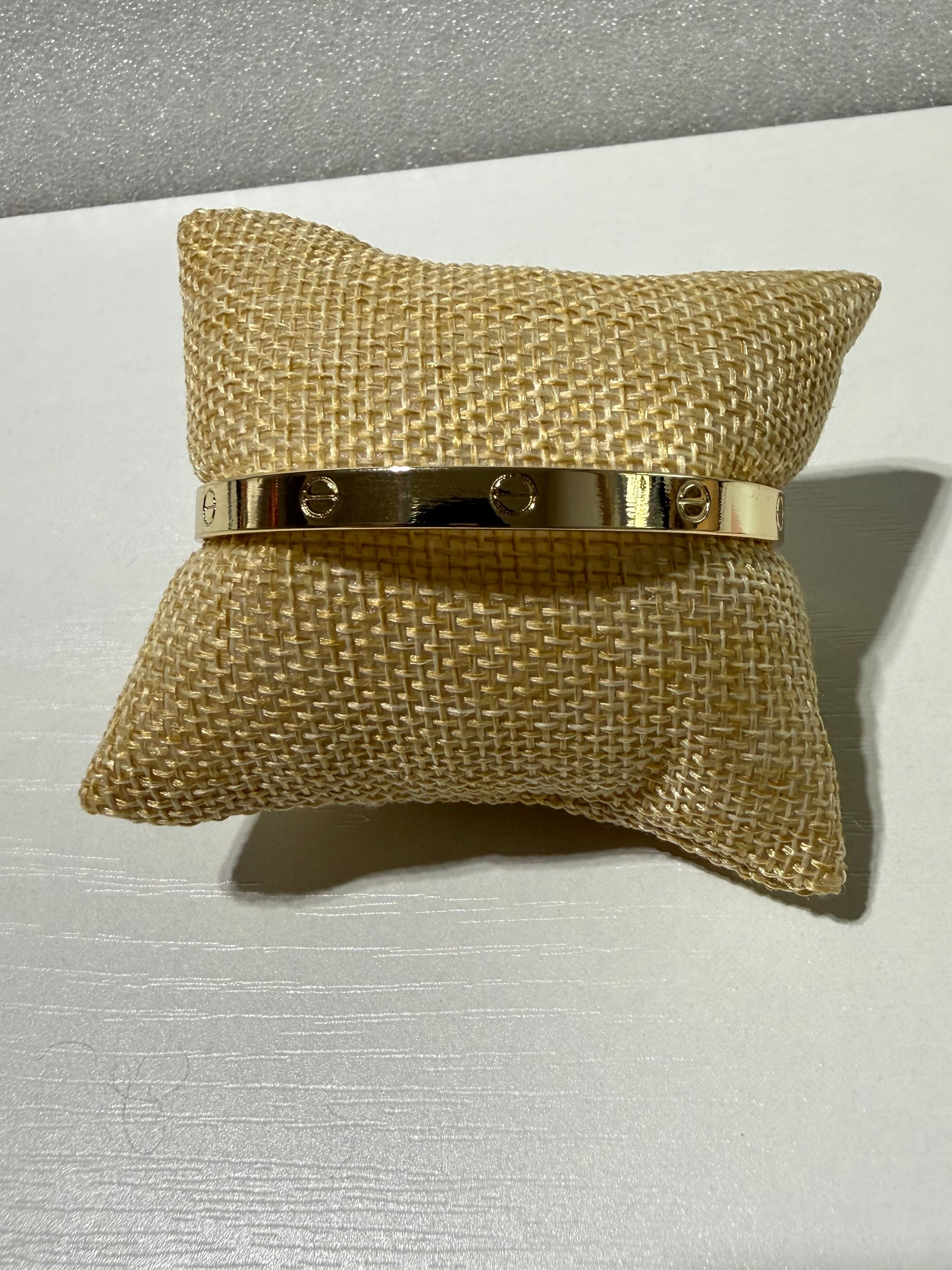 Gold plated Cartier imitation bracelet