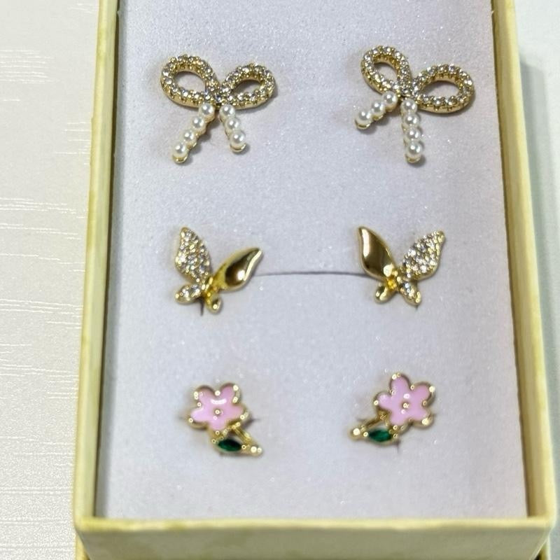 Set de 3 pares de aretes ( moñito)