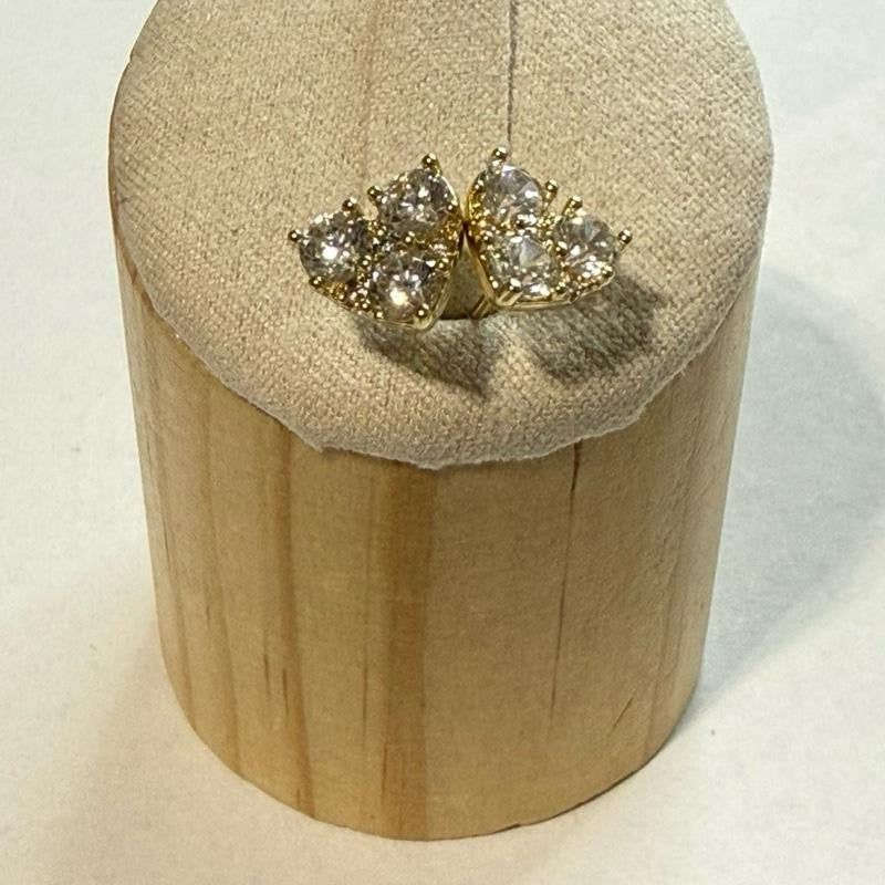 Heart-Shaped Earrings in Gold-Plated Design with Sparkling Stones for Elegant Look