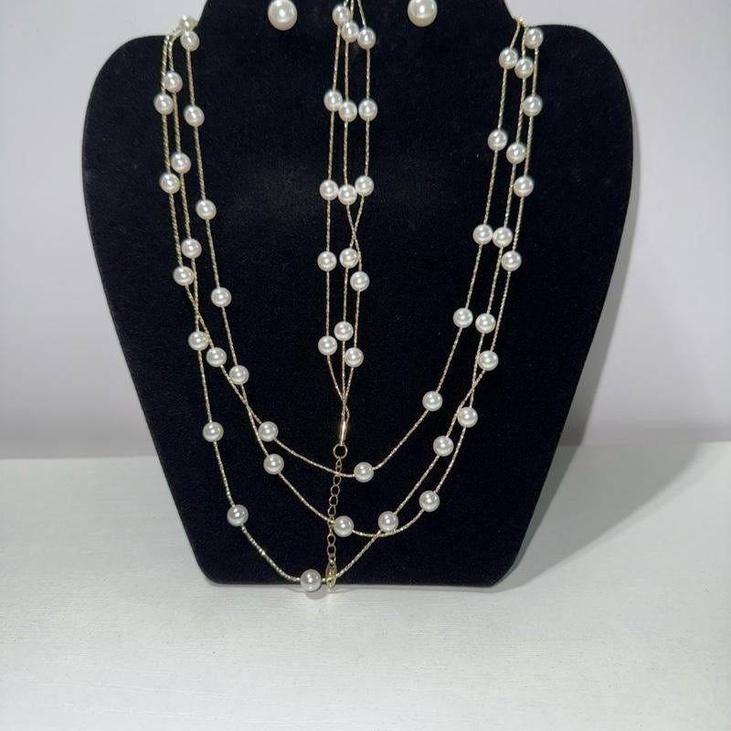 Elegant Imitation Pearl Set - Pulsera Bracelet, Cadena Chain, Aretes Earrings - Versatile Jewelry for Any Occasion.
